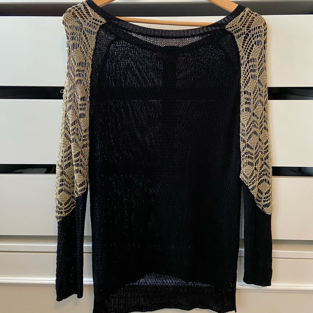 Black Mesh 3/4 Sleeve Top